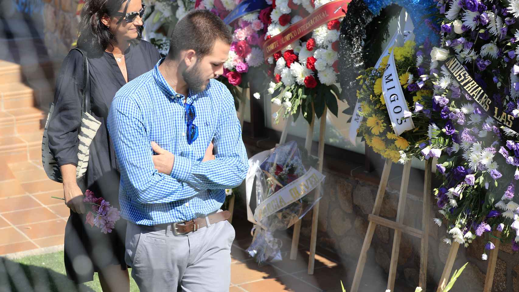 David Fresneda, hijo de Blanca Fernández Ochoa, en el funeral de su madre.