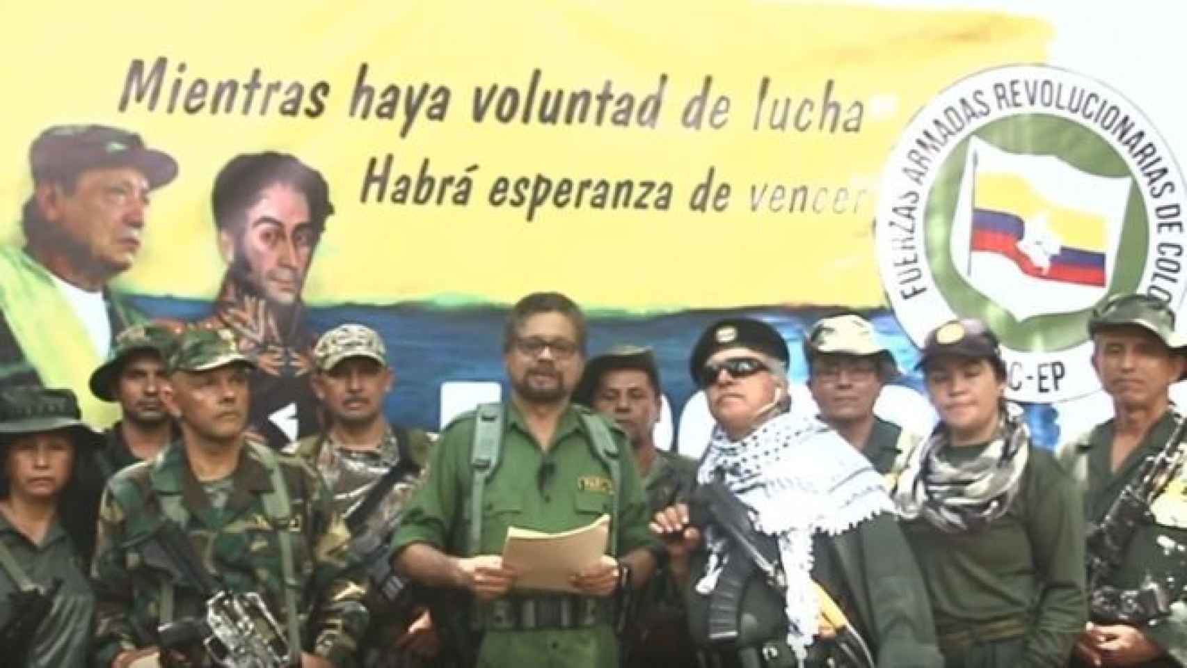 Iván Márquez en  el vídeo en el que anuncia su vuelta a las armas con una facción de las FARC, desde algún punto del sureste de Colombia, cerca de la fronteras de Venezuela.