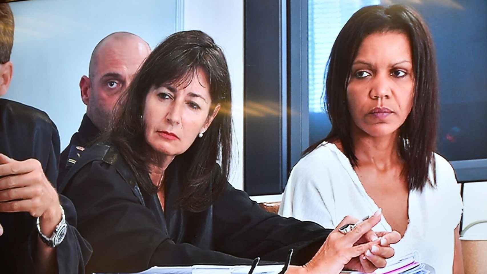 Ana Julia Quezada escucha la narración del abogado de la acusación particular, este lunes en la Audiencia Provincial de Almería.