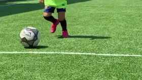 El pequeño Mateo Messi ya hace diabluras jugando al fútbol como su padre