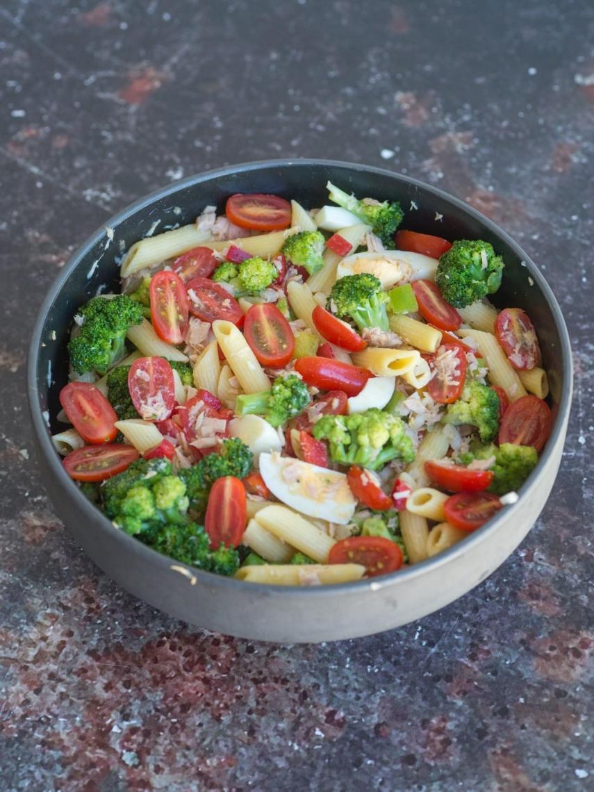 Ensalada de macarrones y brócoli, receta fácil para días ...