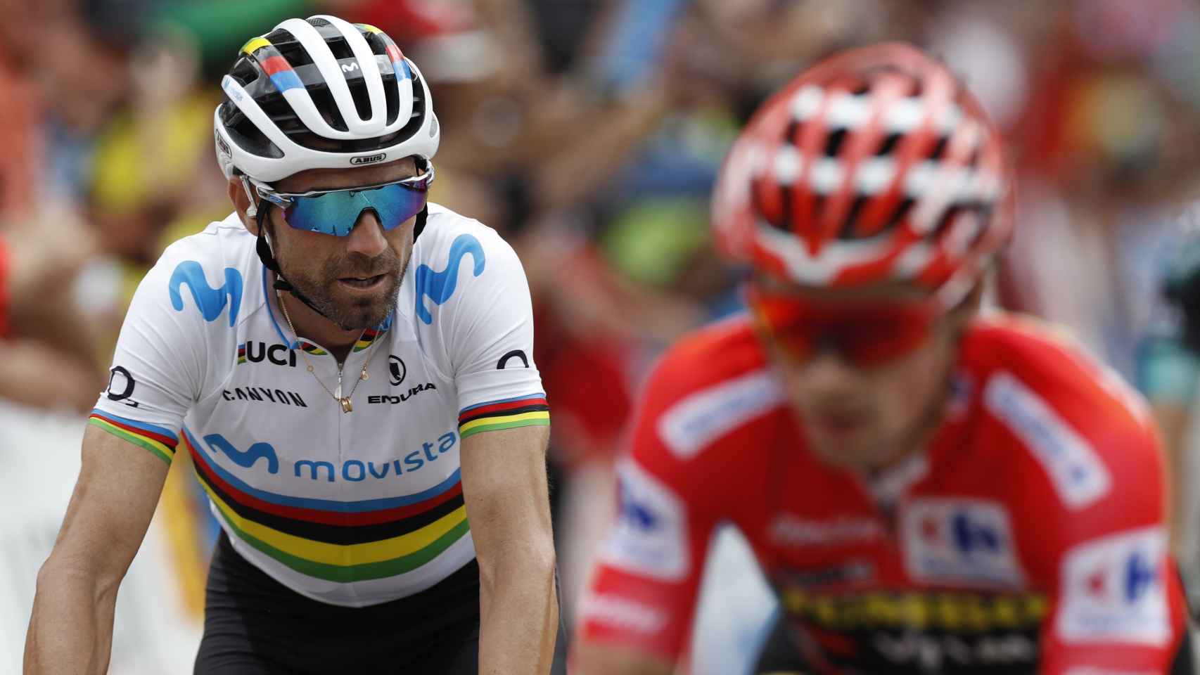 Alejandro Valverde, junto a Primoz Roglic en La Vuelta