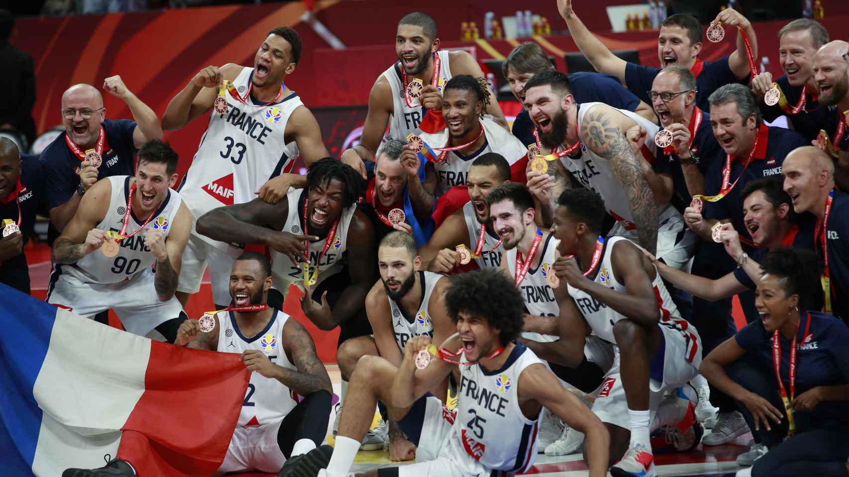 Francia celebrando el Bronce en el Mundial de China 2019