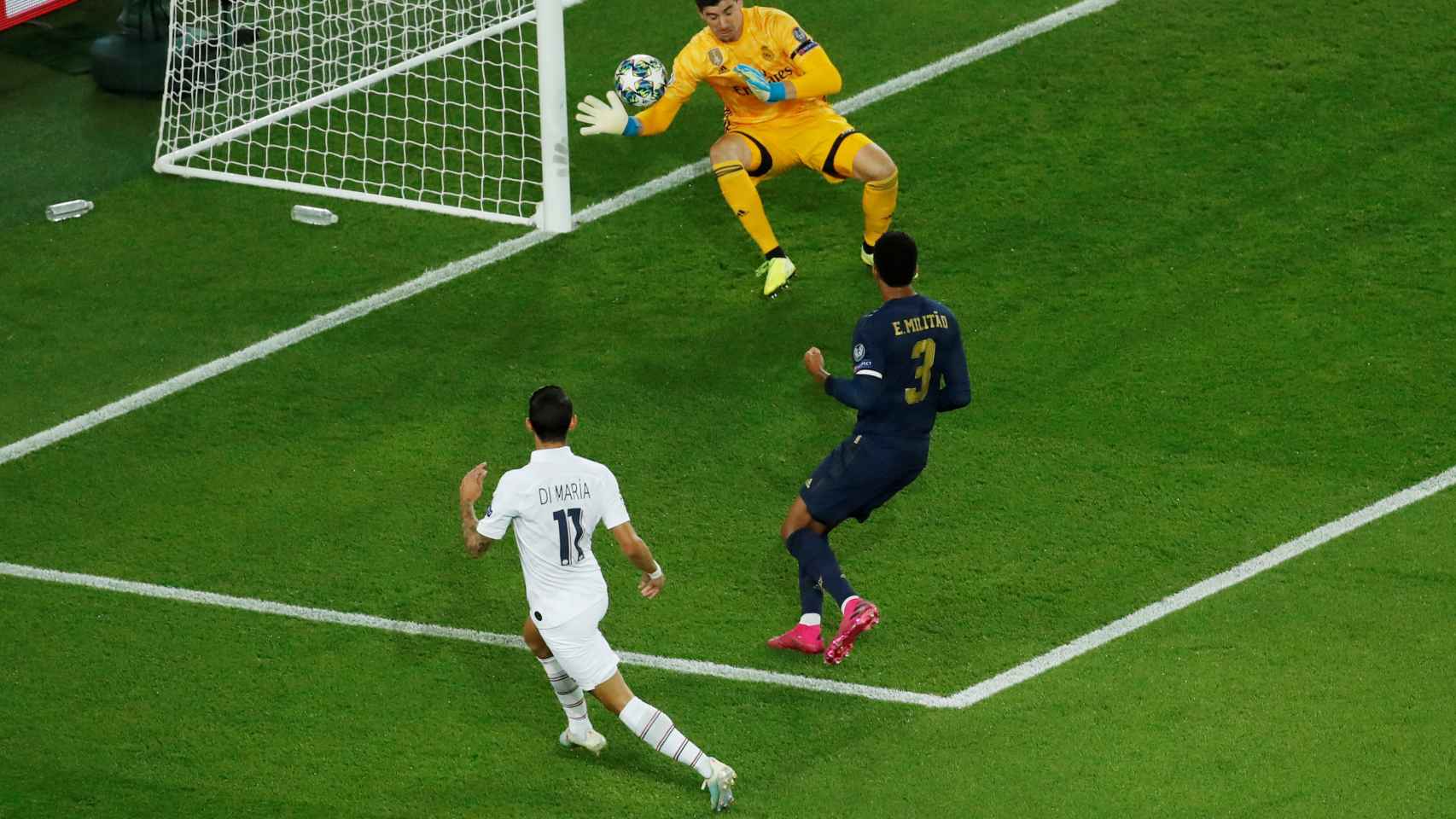 Di María supera a Courtois y marca el primer gol del PSG