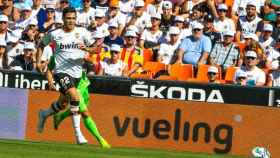 El Valencia pincha ante el Leganés con un Mestalla que explota contra Peter Lim