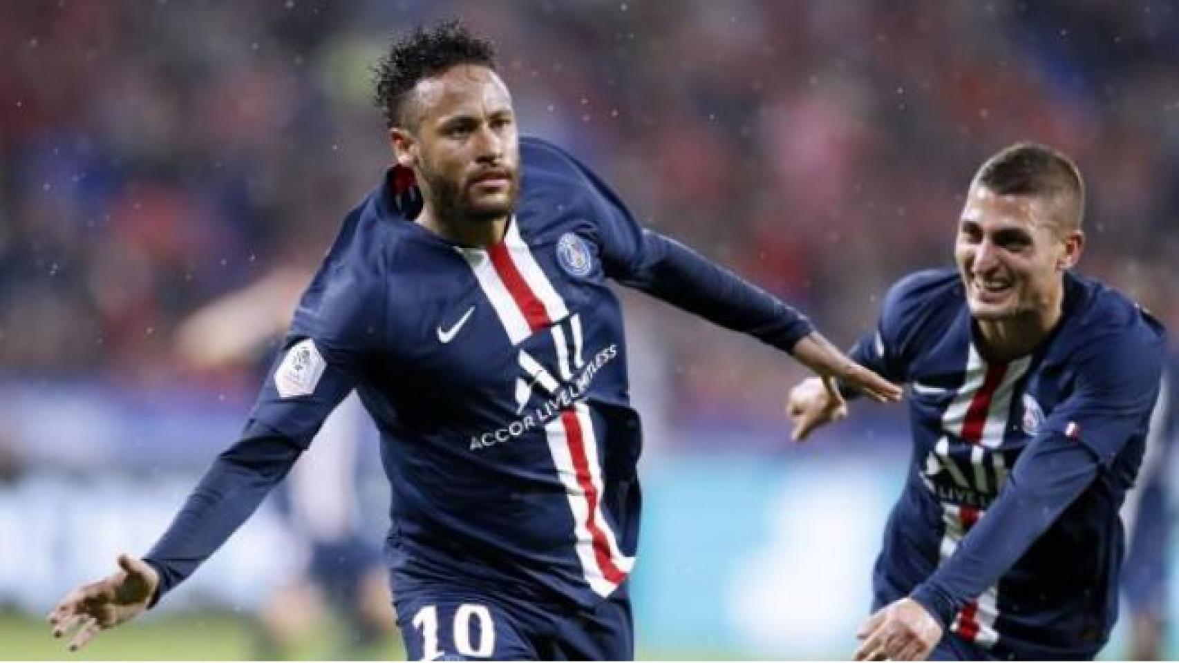 Neymar y Verratti celebrando su tanto ante el Lyon.