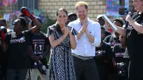 Los duques de Sussex han iniciado en Sudáfrica su primer viaje oficial con su bebé Archie.