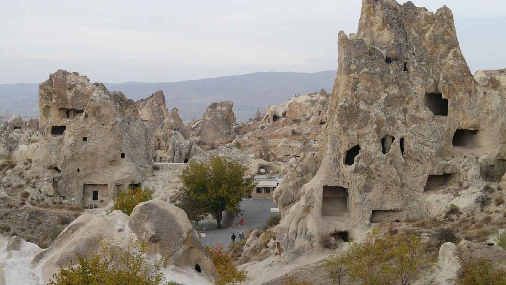 Los primeros habitantes esculpieron directamente las rocas para hacerlas habitables.