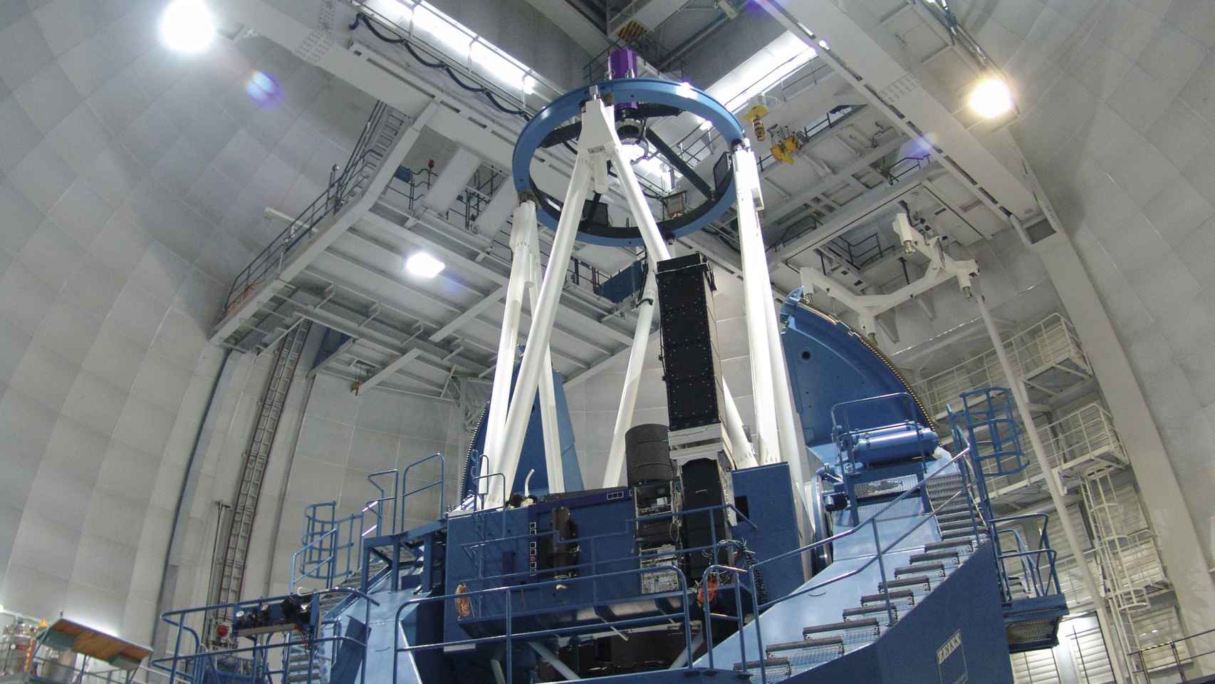 El telescopio de 3,5 m en el Observatorio de Calar Alto.
