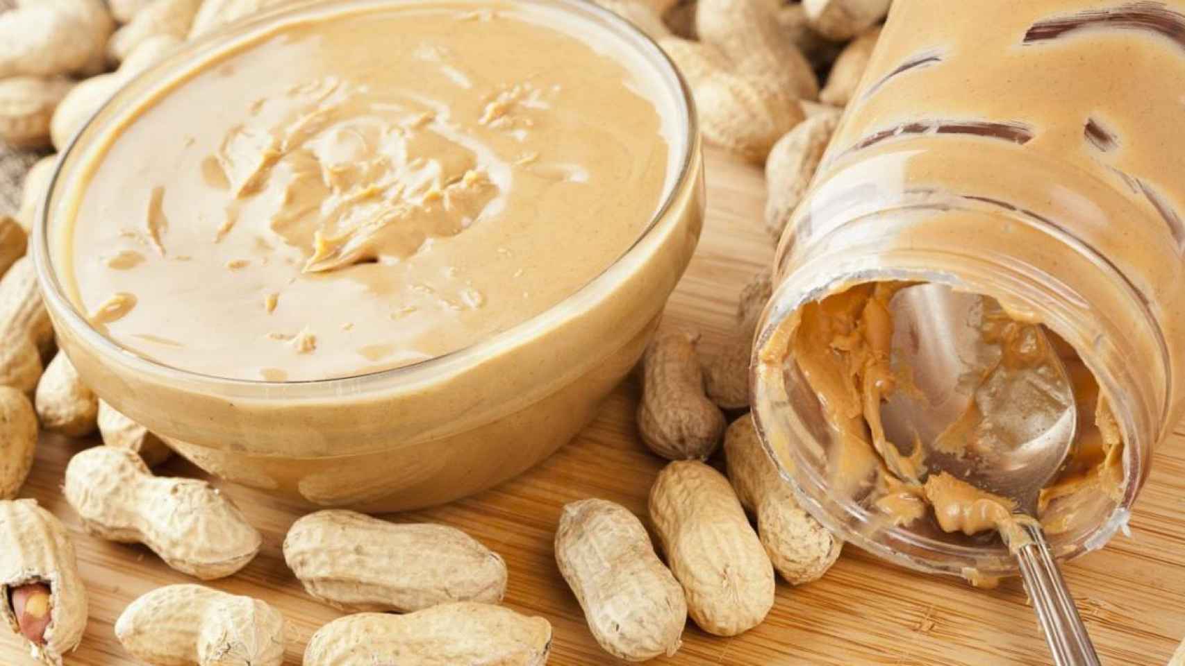 Por qué muchos nutricionistas toman crema de cacahuete