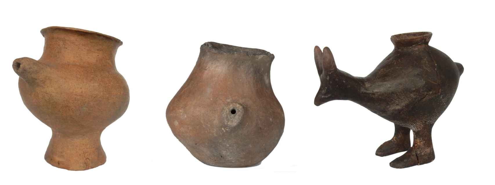 Selección de biberones de finales de la Edad del Bronce, hallados en Vienna, Oberleis y Vösendorf, datados entre 1200-800 a.C.
