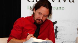El líder de Podemos, Pablo Iglesias, durante la presentación del libro 'Cal Viva' de Daniel Serrano.
