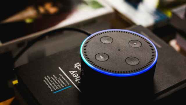 Alexa, Cortana y el resto de asistentes de voz quieren hablar entre sí