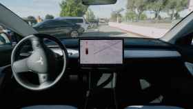 Actualizar el Tesla es mejor que el móvil: Netflix,  aparcamiento y más