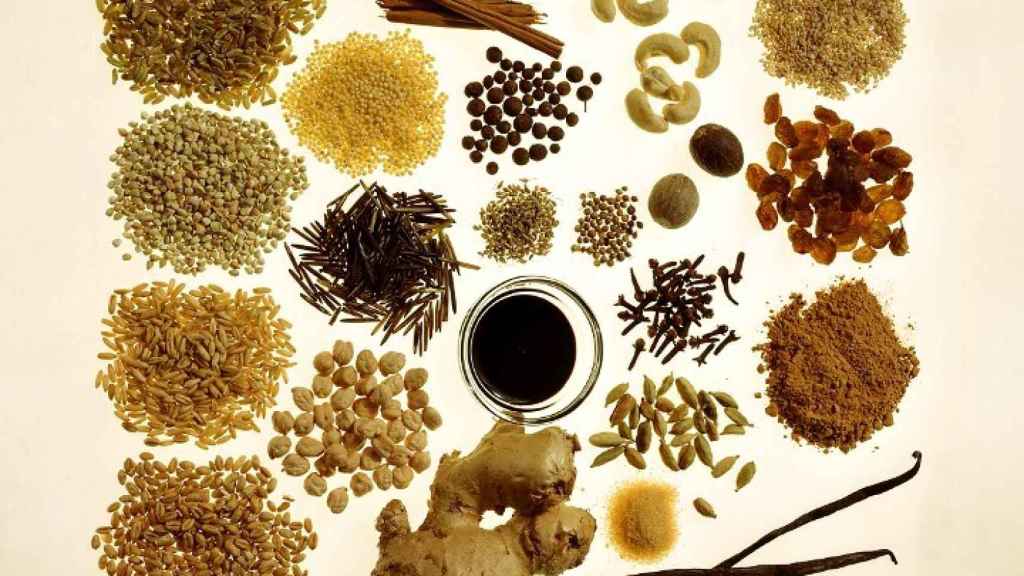 Una muestra de cereales de grano entero.