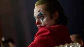 Joaquin Phoenix caracterizado como el Joker