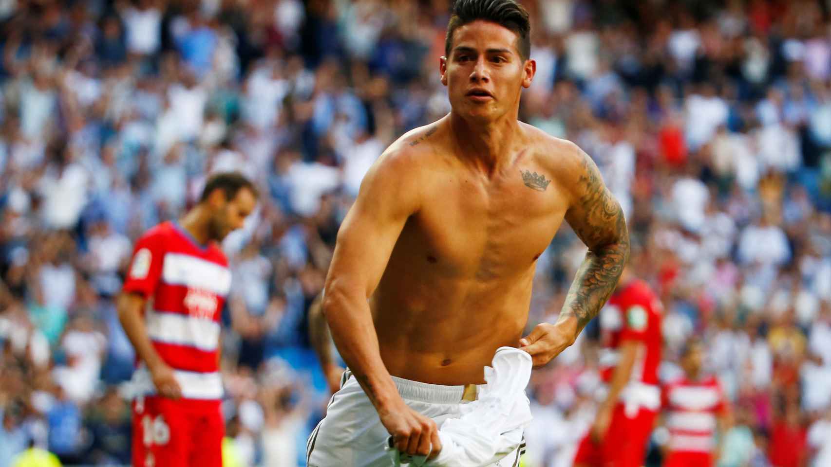 James Rodríguez se quita la camiseta tras marcar al Granada