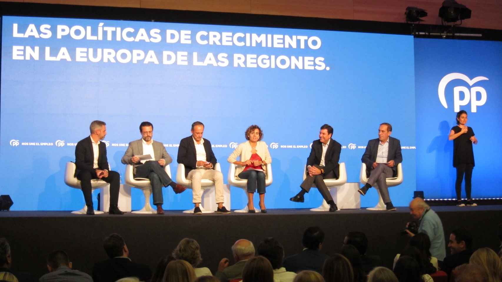 Dolors Montserrat y consejeros del PP reclaman a Sánchez las entregas a cuenta de las comunidades.