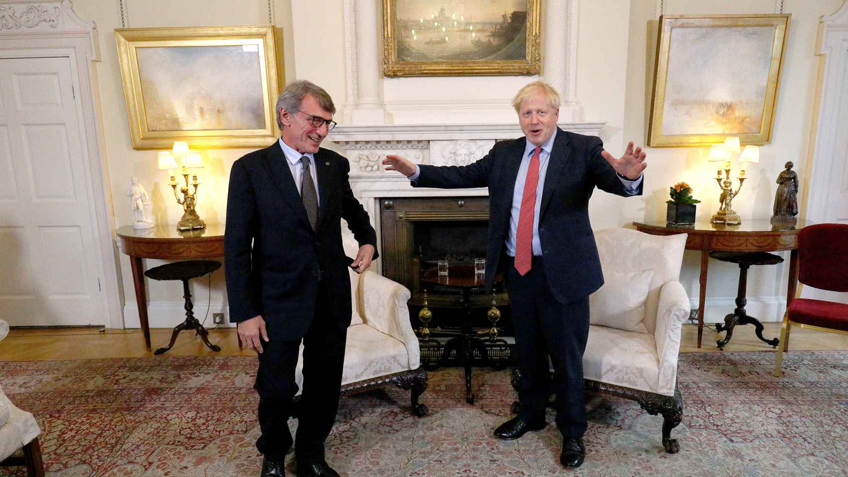 Boris Johnson se reunió este martes con el presidente de la Eurocámara, David Sassoli