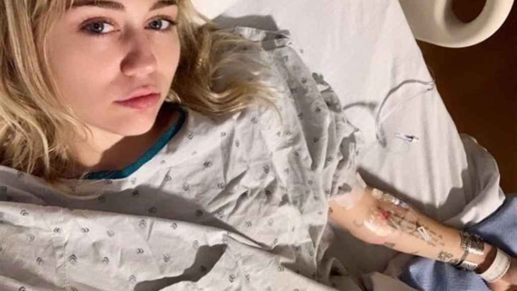 Miley Cyrus, ingresada de urgencias en un hospital.