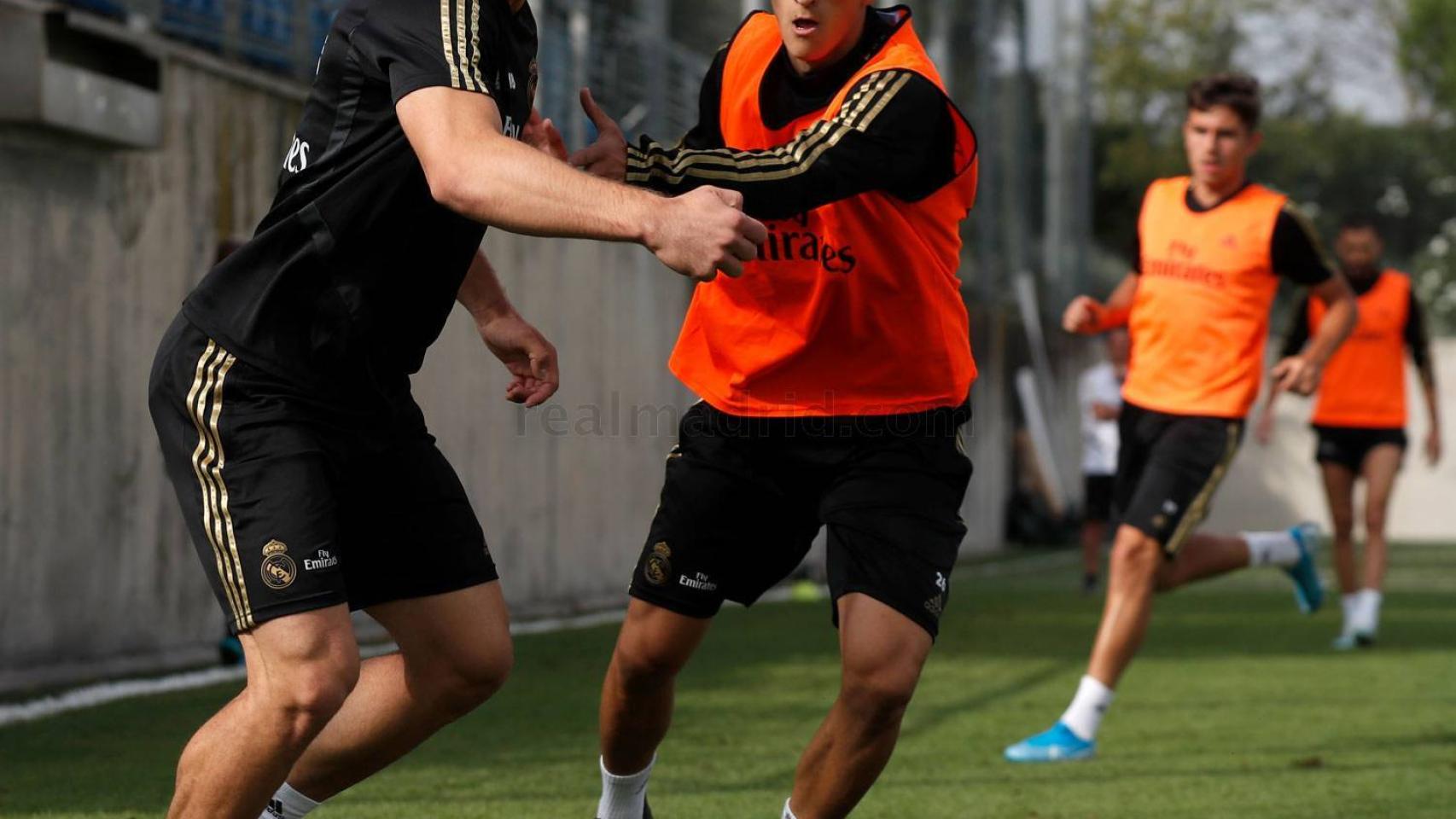 Jovic se entra con el Real Madrid.