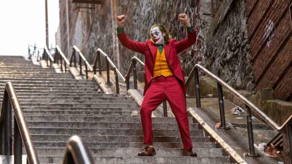 Fotograma de 'Joker' en las ya famosas escaleras.