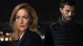 Jamie Dornan y Gillian Anderson regresan a AXN con lo nuevo de 'La Caza'