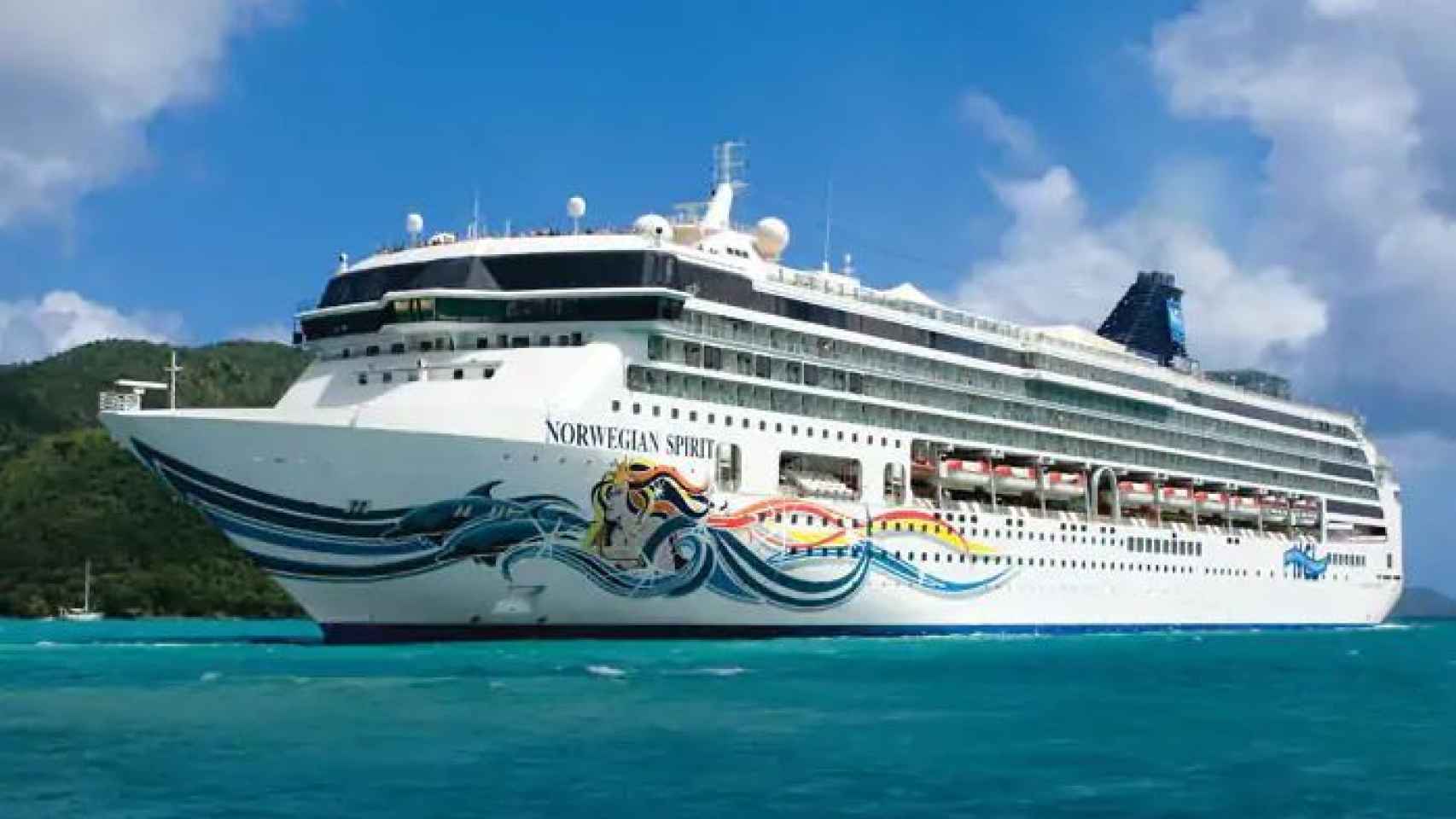 El Spirit, barco de la compañía Norwegian Cruise Line