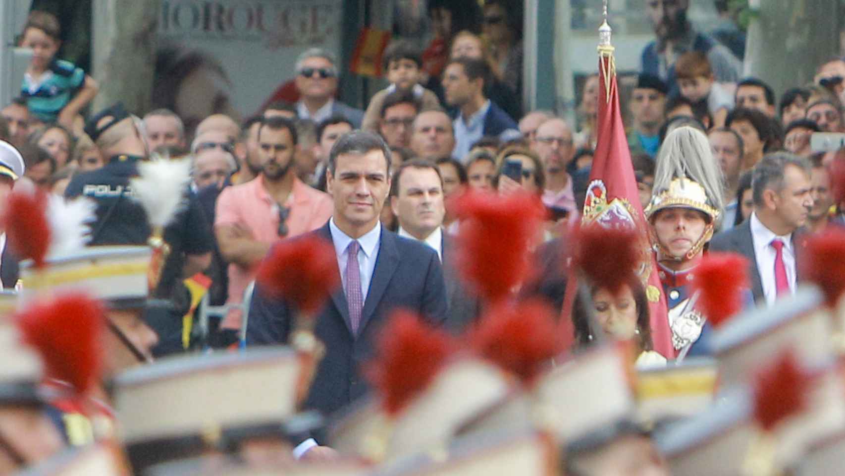 Pedro Sánchez, presidente del Gobierno en funciones, en el desfile del 12-O.