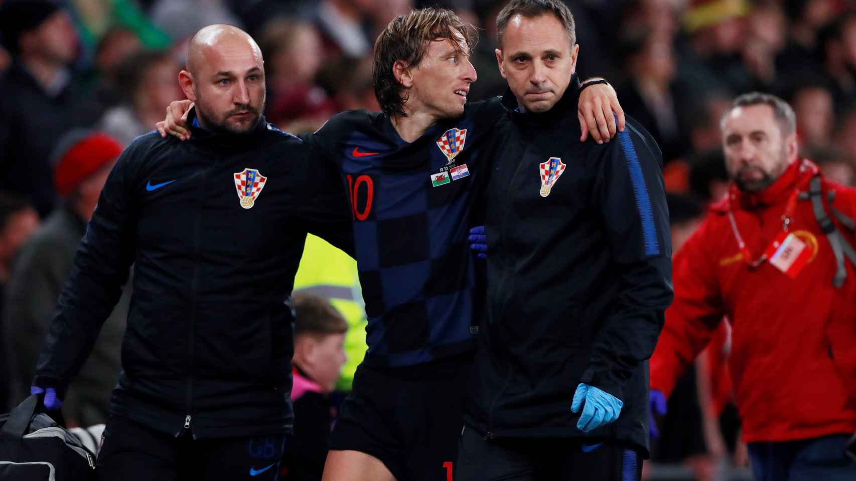 Luka Modric se retira lesionado del partido frente a Gales