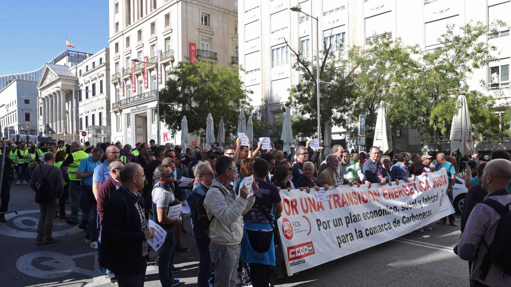 La protesta de As Pontes fue secundada también por trabajadores de la central de Litoral (Almería).