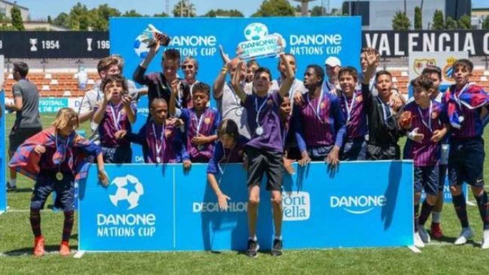 El FC Barcelona gana la fase nacional de la Danone Nations Cup