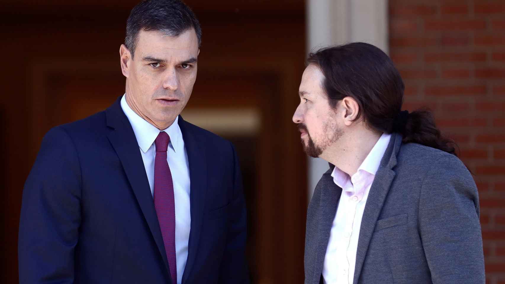 El presidente del Gobierno, Pedro Sánchez, y el vicepresidente Pablo Iglesias, en Moncloa.