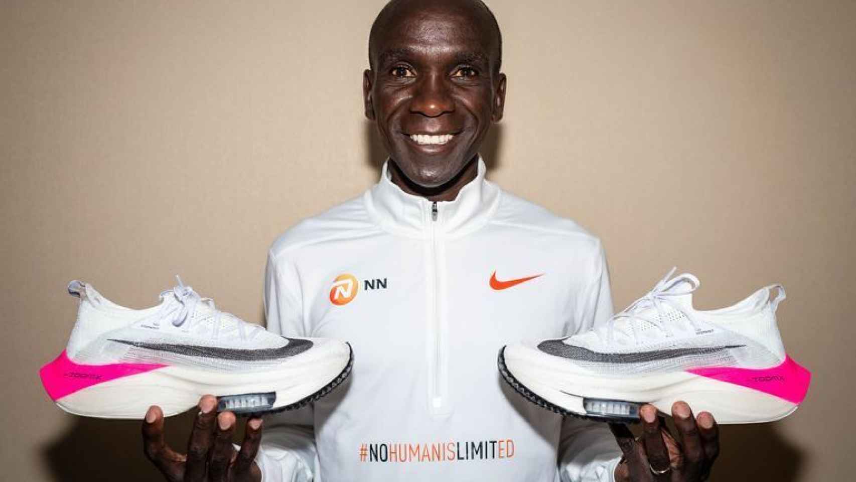 Nike AlphaFly: Prohibidas las zapatillas con las que Eliud Kipchoge batió  su histórico récord en la maratón