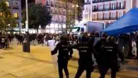 Momentos de tensión en la plaza de Callao de Madrid.