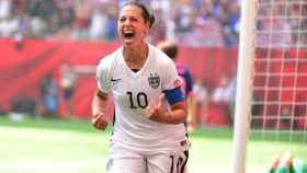 Carli Lloyd celebra un gol con la selección de fútbol femenino de Estados Unidos
