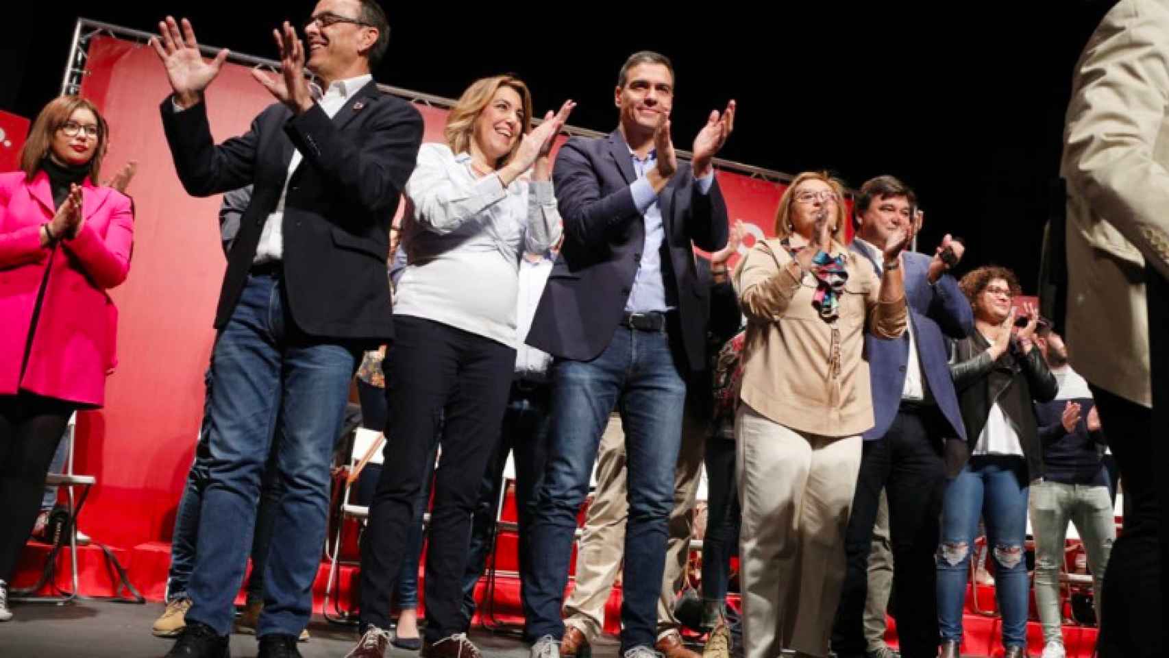 Susana Díaz y Pedro Sánchez, en un mitin del PSOE en Huelva este martes.
