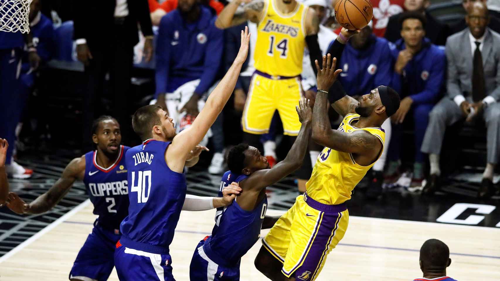 LeBron James, contra Los Angeles Clippers