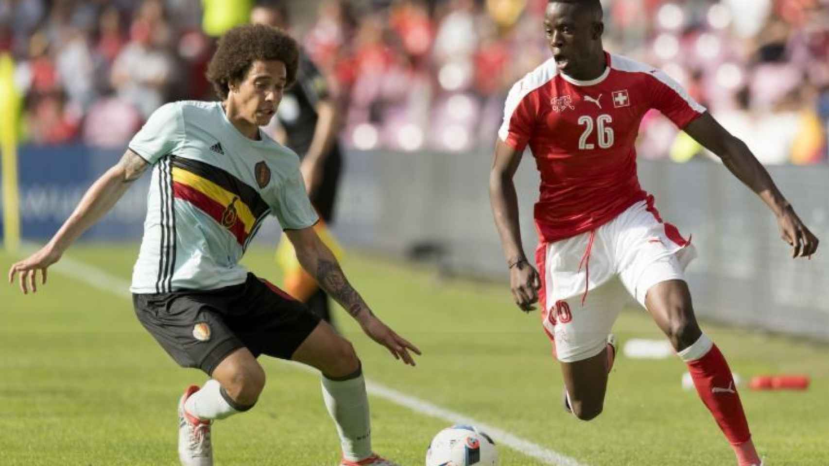 Denis Zakaria en un partido de la selección suiza