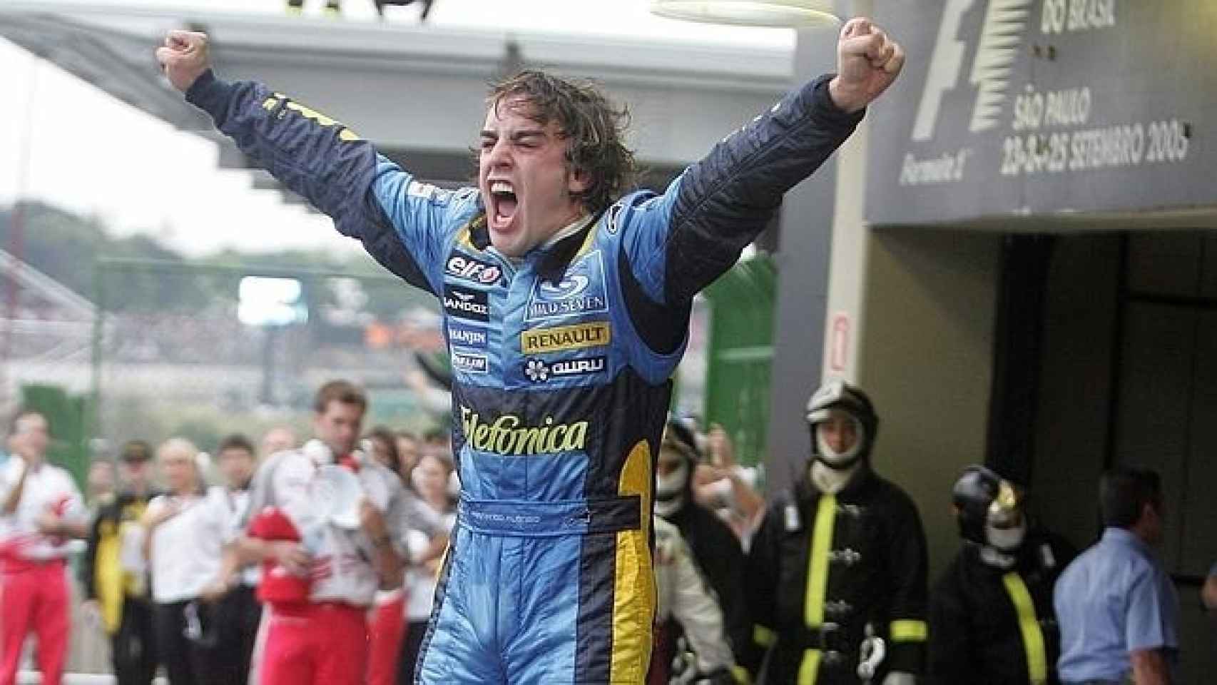 Fernando Alonso en el Gran Premio de Brasil en 2005.
