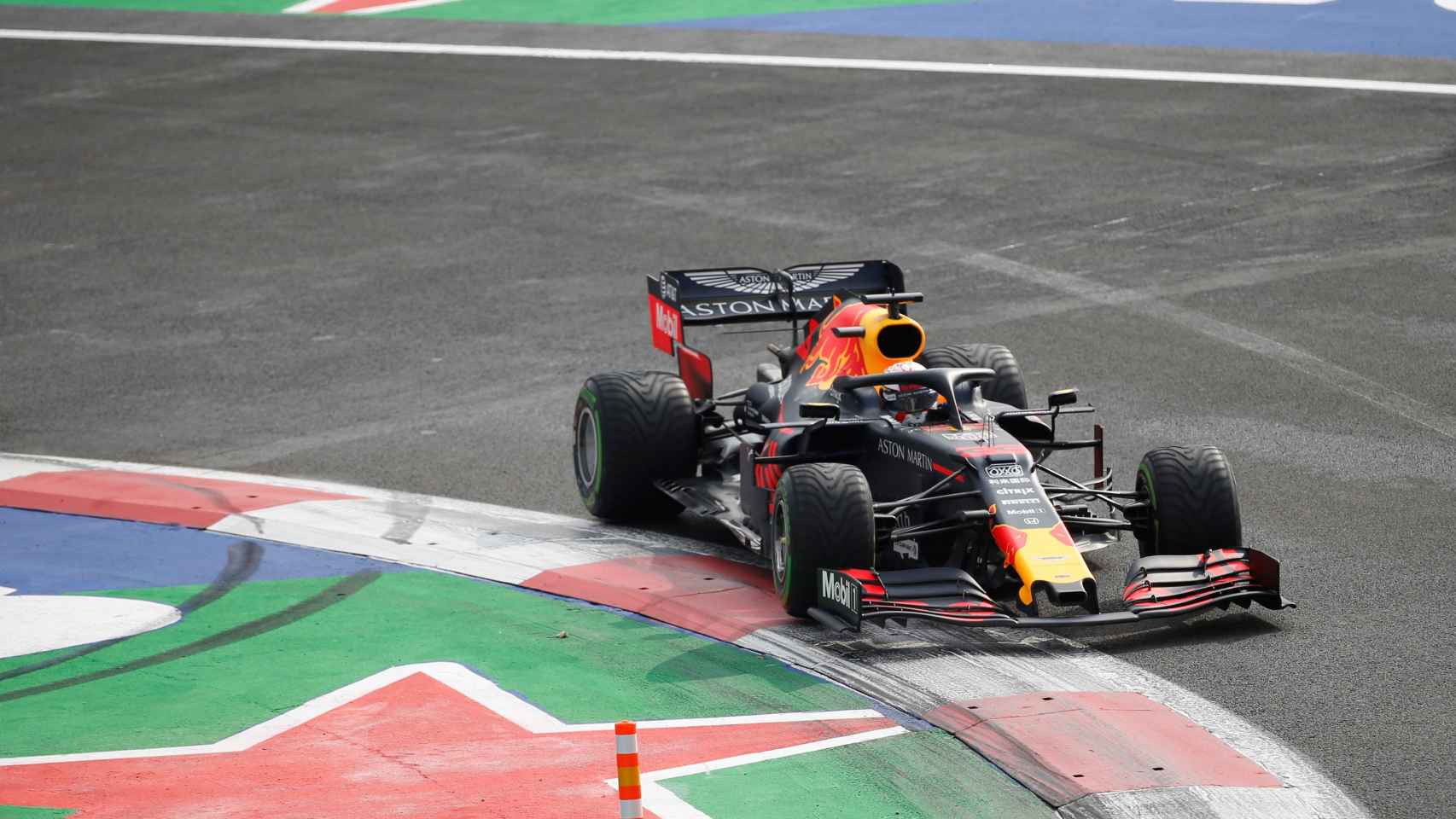 Verstappen, en un momento del GP de México