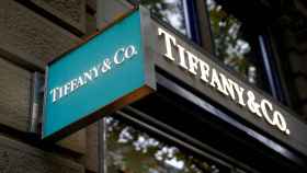 FILE PHOTO: Logo of U.S. jeweller Tiffany & Co