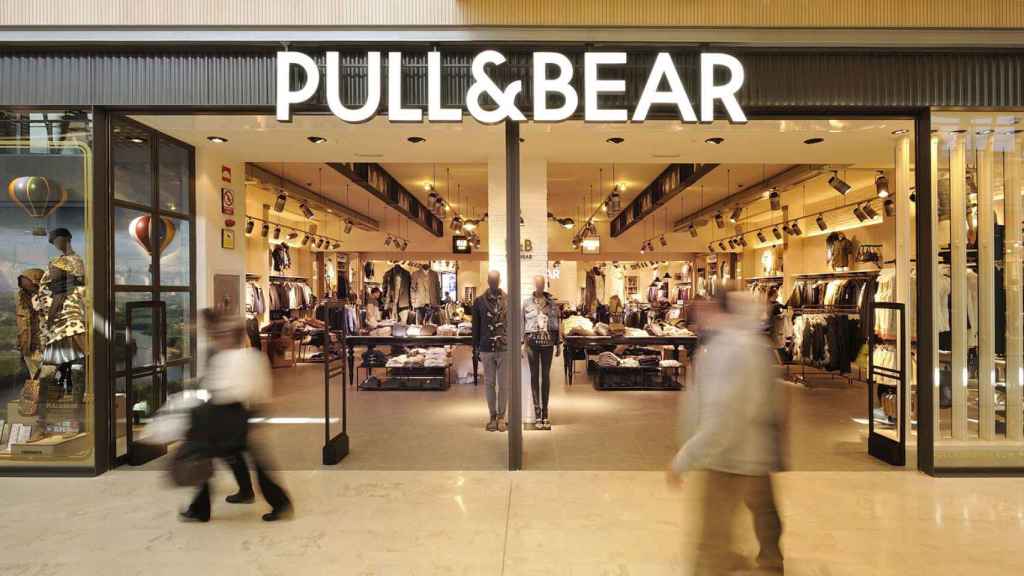 Pull and Bear.