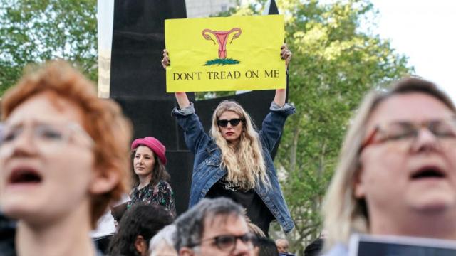 Una manifestación en contra del veto al aborto en Alabama.