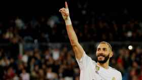 Karim Benzema celebra un gol del Real Madrid en La Liga
