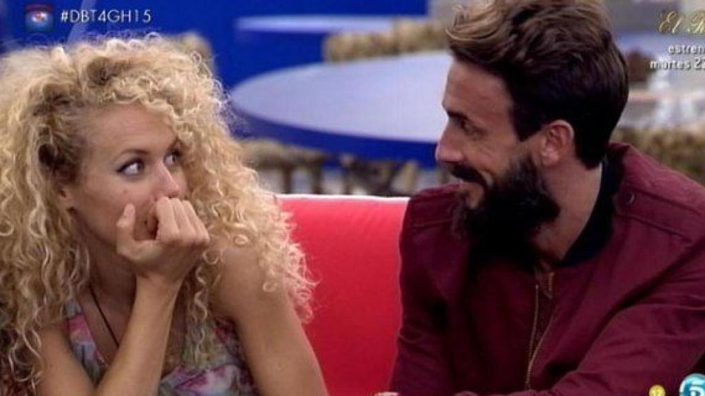 Azahara y Juanma se declararon su amor con una conversación en clave.