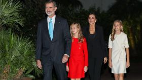 El rey Felipe, la princesa Leonor, la reina Letizia y la infanta Sofía en Barcelona.