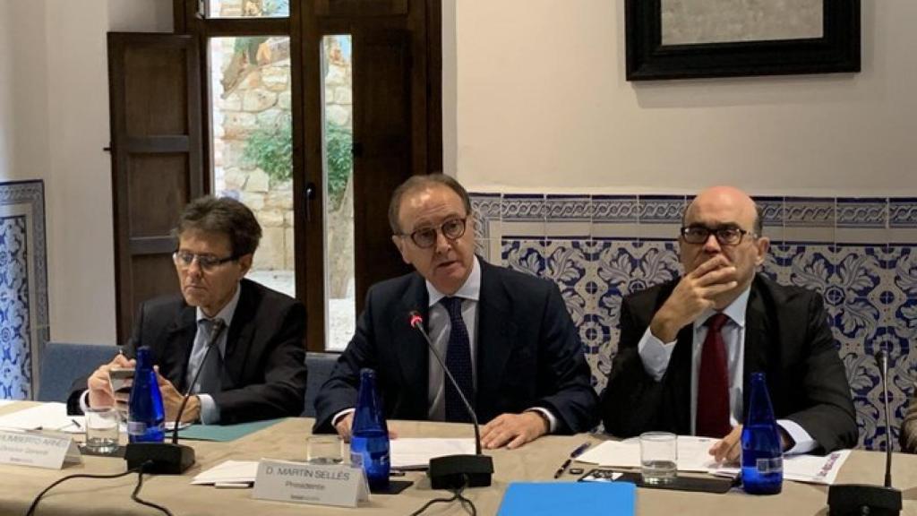 Humberto Arnés y Martín Sellés, director general y presidente de Farmaindustria.