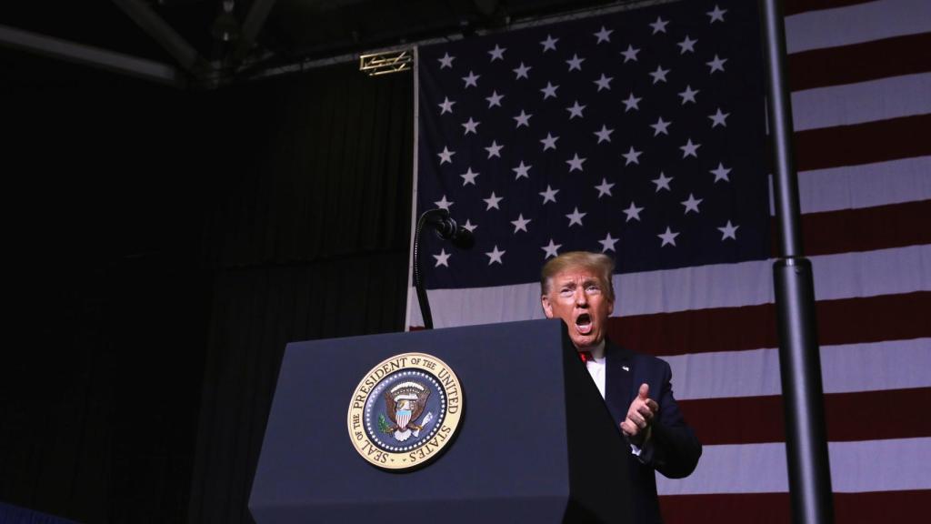 Donald Trump, durante un acto de campaña en Mississippi.