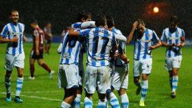 Los jugadores de la Real Sociedad B celebran uno de los goles ante el Salamanca